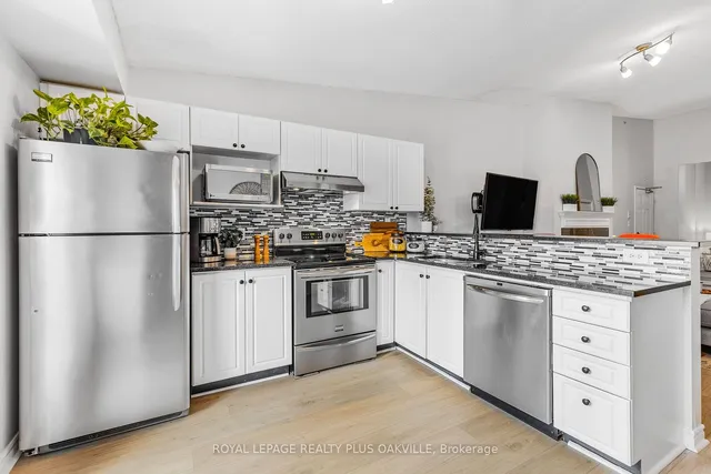 Additional image 11 of 4015 Kilmer Dr Unit 405