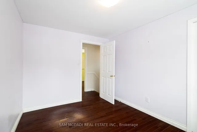 Additional image 25 of 2290 Devon Rd