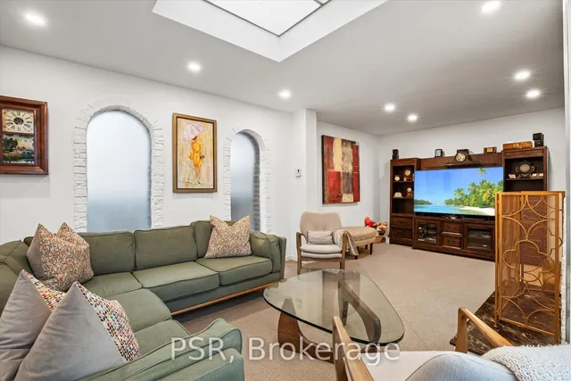 Additional image 6 of 70 Ridelle Ave