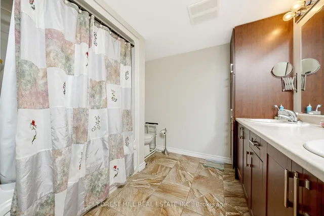 Additional image 20 of 1440 Main St Unit 109