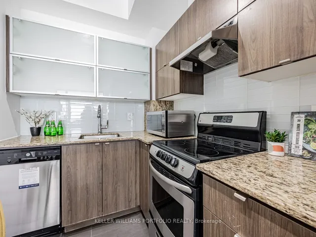 Additional image 9 of 170 Fort York Blvd Unit 2012