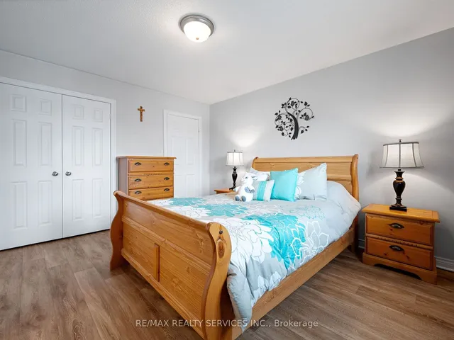 Additional image 20 of 19 Maple Beach Cres