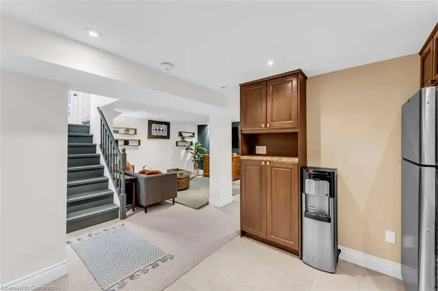 Additional image 20 of 483 Walnut Cres