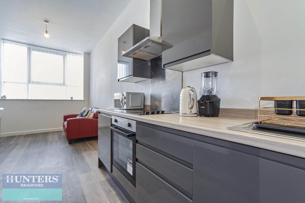 Additional image 5 of Card House, Bingley Road, Bradford BD9 6FF