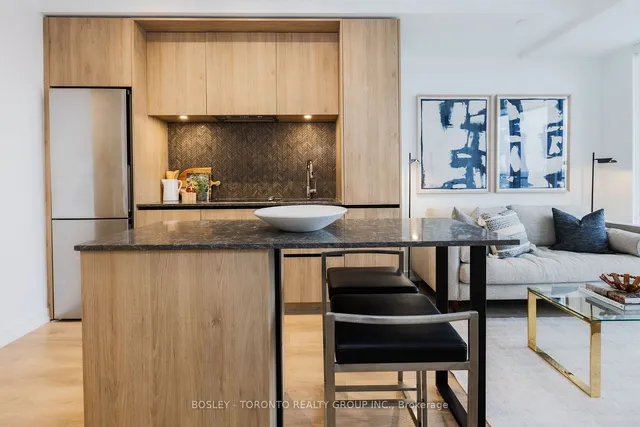 Additional image 17 of 225 Sumach St Unit 2410