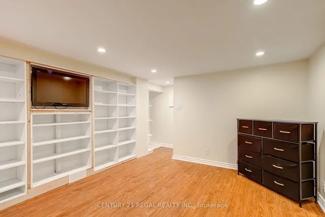 Additional image 29 of 527 Sammon Ave