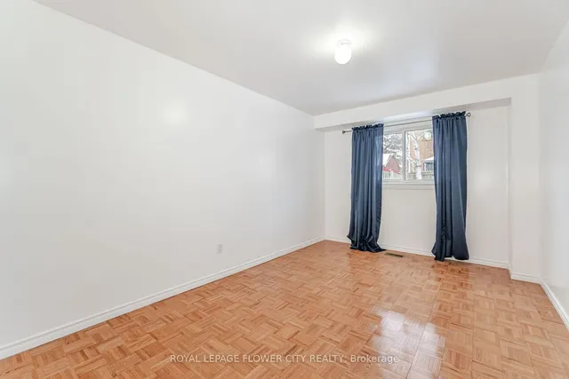 Additional image 12 of 144 ABELL Dr