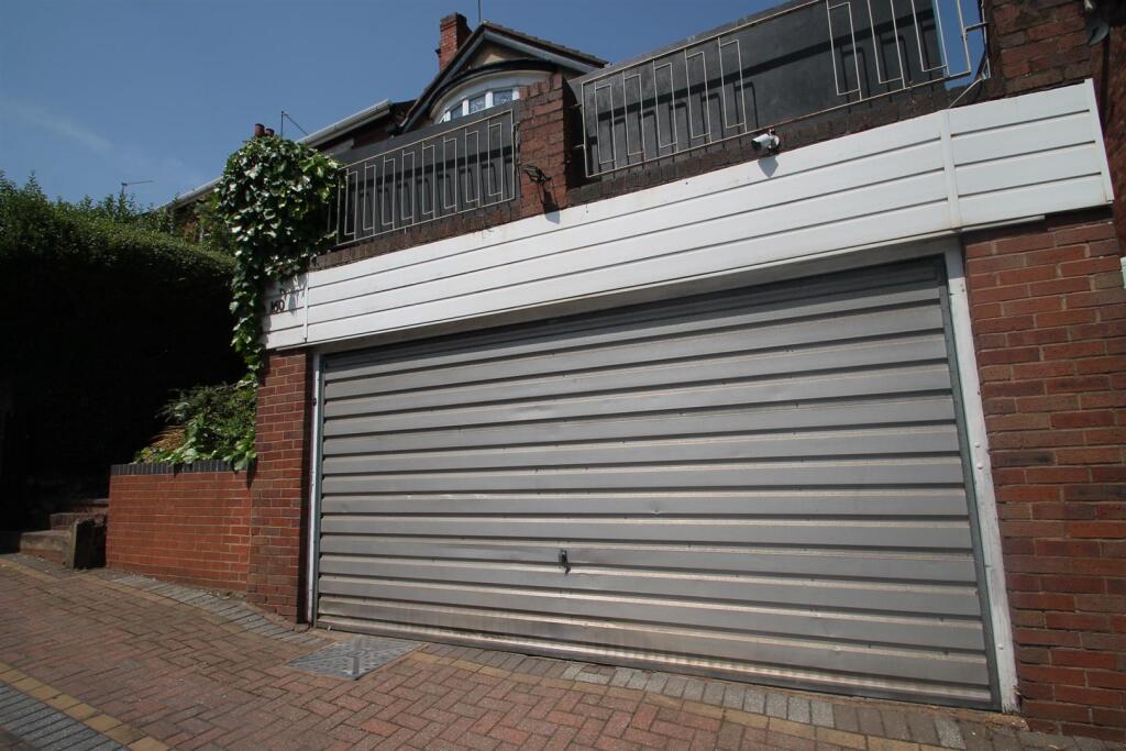 Additional image 29 of Barrs Road, Cradley Heath