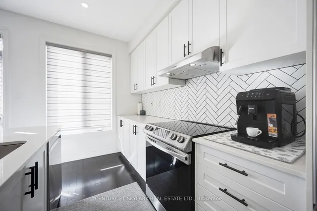 Additional image 15 of 1326 Raspberry Terr