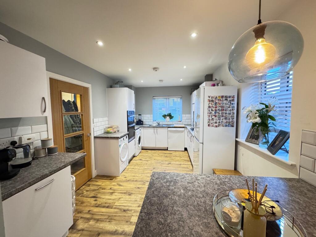 Additional image 4 of Gore Road