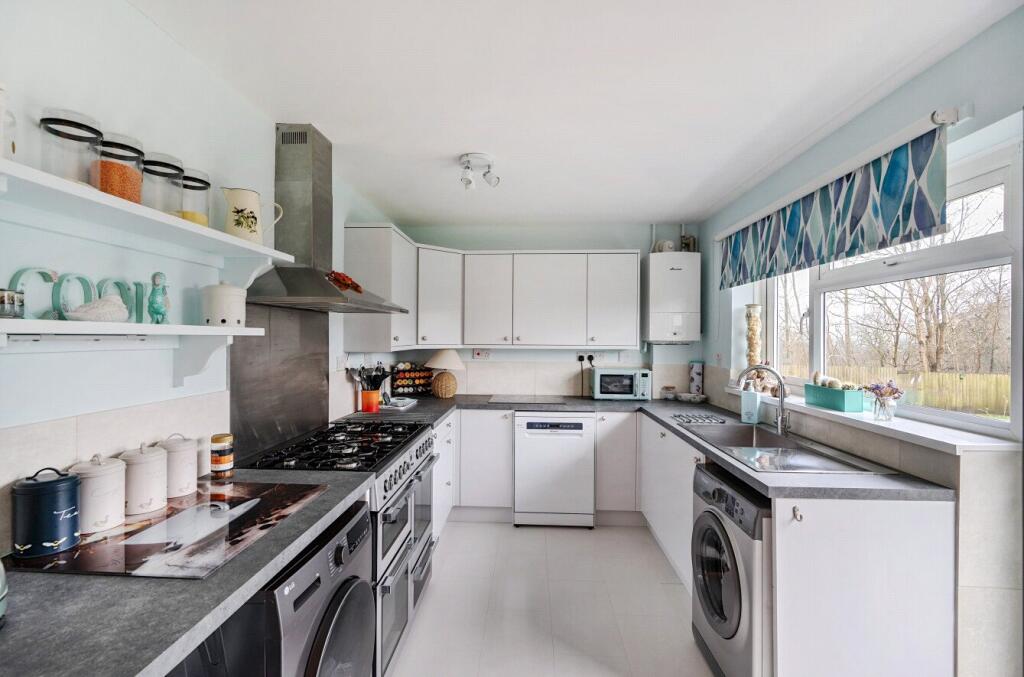 Additional image 19 of Meadow Close, Wincanton, Somerset, BA9