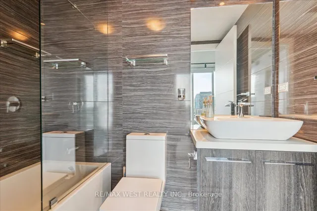 Additional image 11 of 220 George St Unit 903