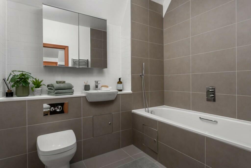 Additional image 9 of Redland Hill
Redland
Bristol 
BS6 6BJ