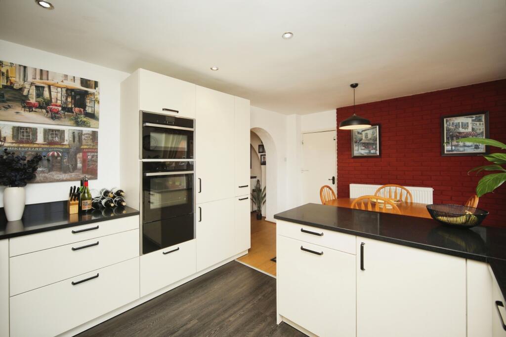 Additional image 8 of Hollyberry Close, Redditch, B98