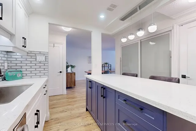 Additional image 6 of 820 Burnhamthorpe Rd Unit 301