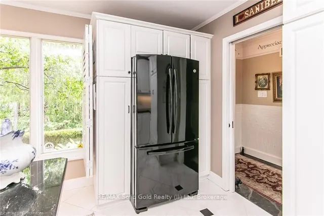 Additional image 10 of 65 Edgehill Dr