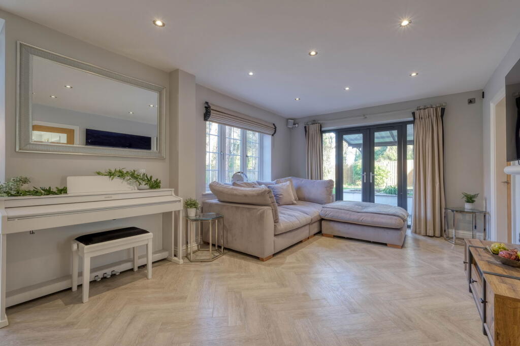 Additional image 4 of Aspens Way, Woodland Grange, Bromsgrove, B61 0UW