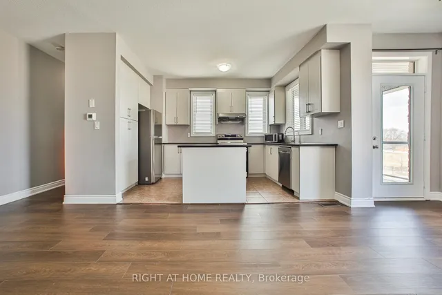 Additional image 21 of 590 North Service Rd Unit 102