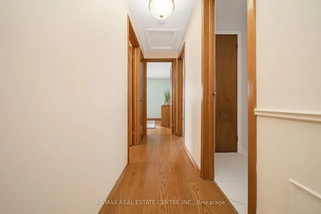 Additional image 24 of 32 Governor Grove Cres