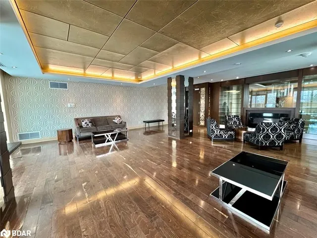 Additional image 22 of 100 John St Unit 403