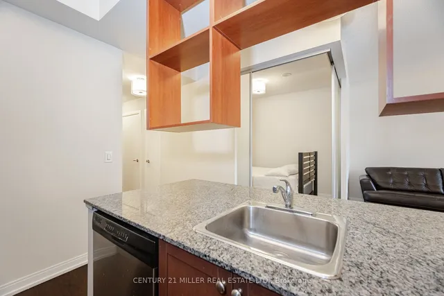 Additional image 11 of 181 Village Green Sq Unit 216