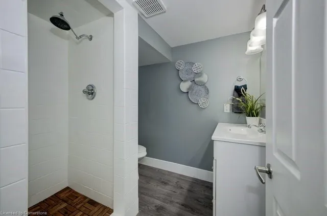 Additional image 30 of 51 Rossford Cres