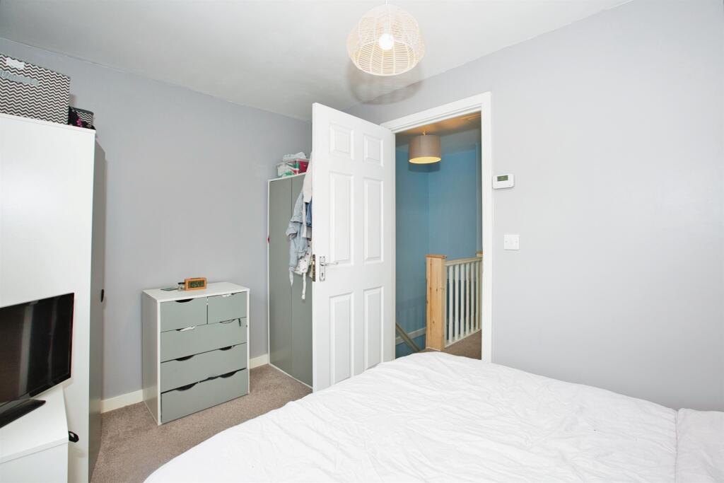 Additional image 8 of Montacute Road, Houndstone, Yeovil