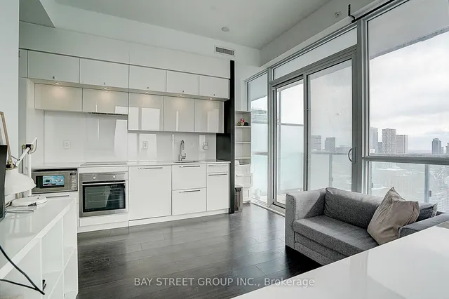 Additional image 27 of 15 Grenville St Unit 2903