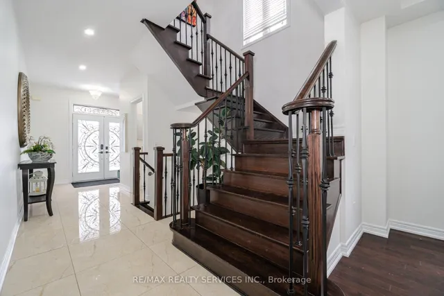 Additional image 24 of 71 Vanderpool Cres