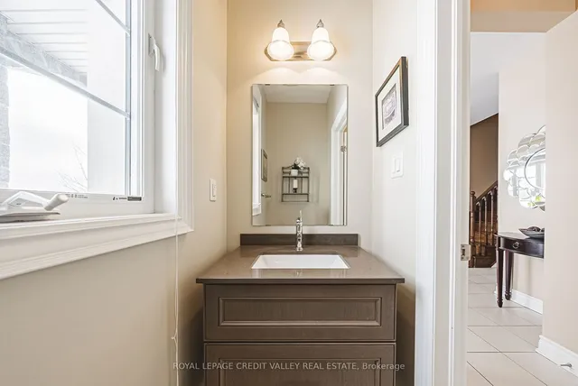 Additional image 7 of 1 Little Britain Cres