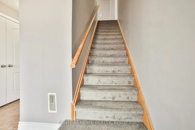 Additional image 11 of 590 North Service Rd Unit 102