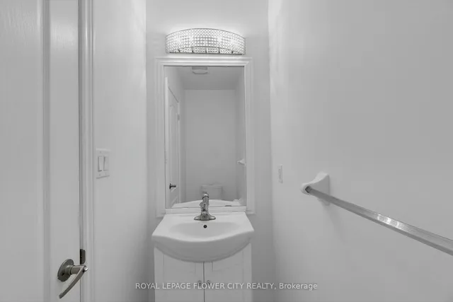 Additional image 18 of 22 Vanwood Cres