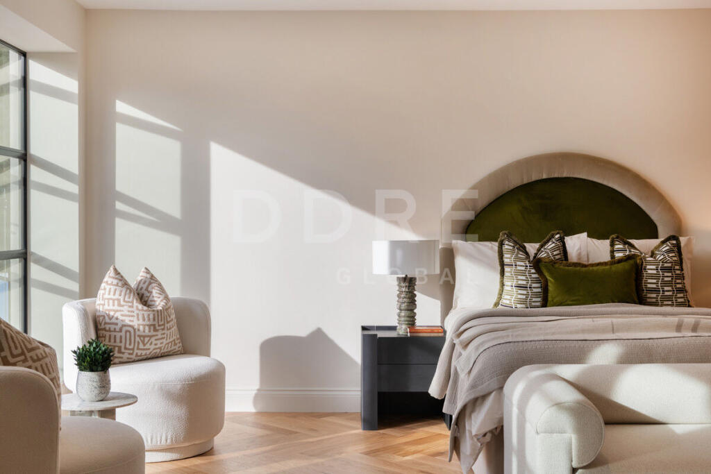 Additional image 16 of Mymms Drive, Brookmans Park, AL9