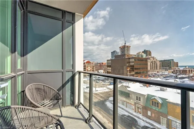 Additional image 18 of 2007 James St Unit 407