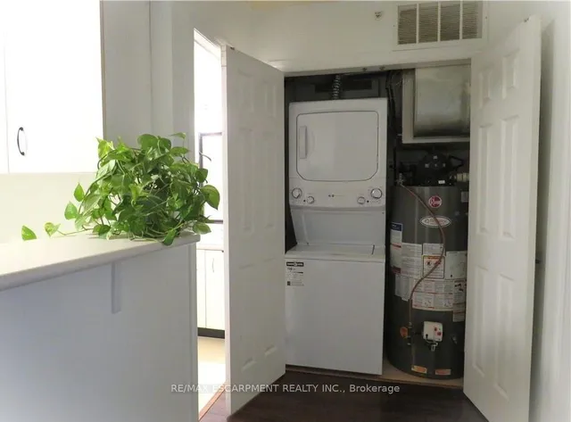 Additional image 8 of 4015 Kilmer Dr Unit 208