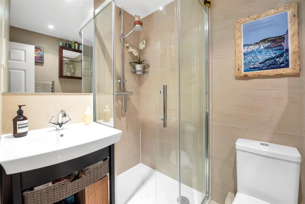 Additional image 10 of Granby Avenue, Harpenden