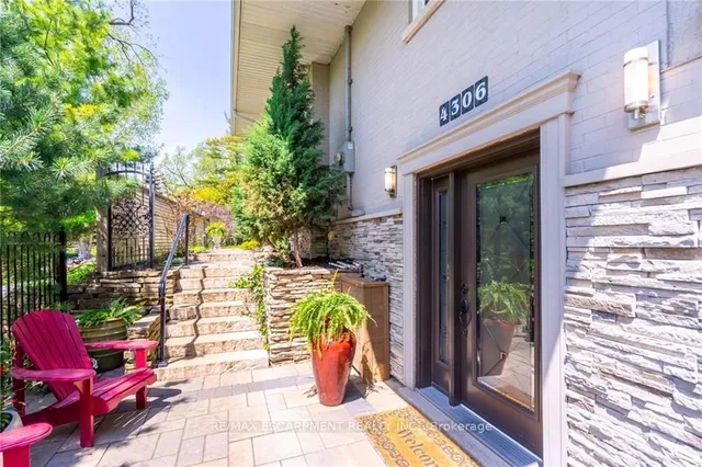 Additional image 2 of 4306 Lakeshore Rd