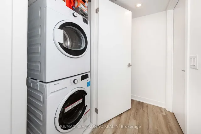 Additional image 17 of 40 Ed Clark Gardens Blvd Unit 6