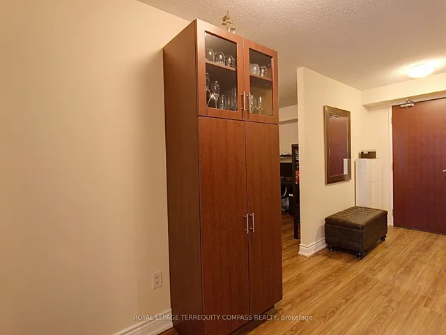 Additional image 6 of 2181 Yonge St Unit 2109