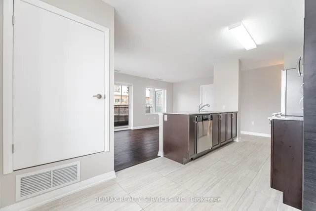 Additional image 14 of 40 Via Rosedale Way Unit 104