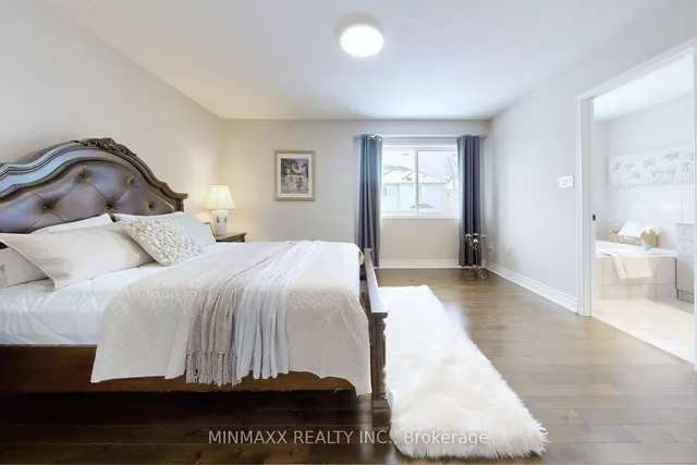 Additional image 21 of 1081 Holdsworth Cres