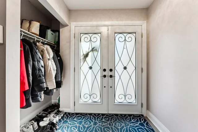 Additional image 4 of 108 Goldenlight Circ