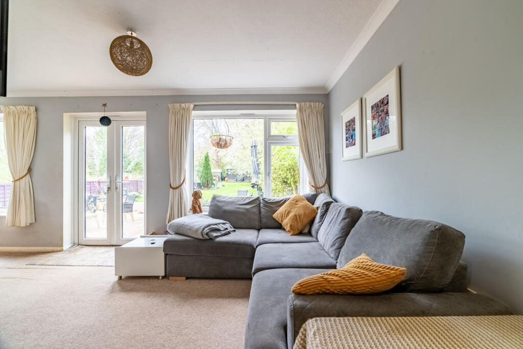 Additional image 5 of Pondfield Crescent, St. Albans, Hertfordshire, AL4