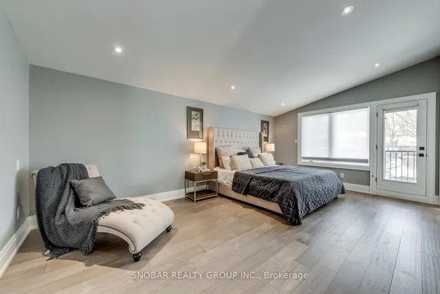 Additional image 23 of 106 Freemont Ave