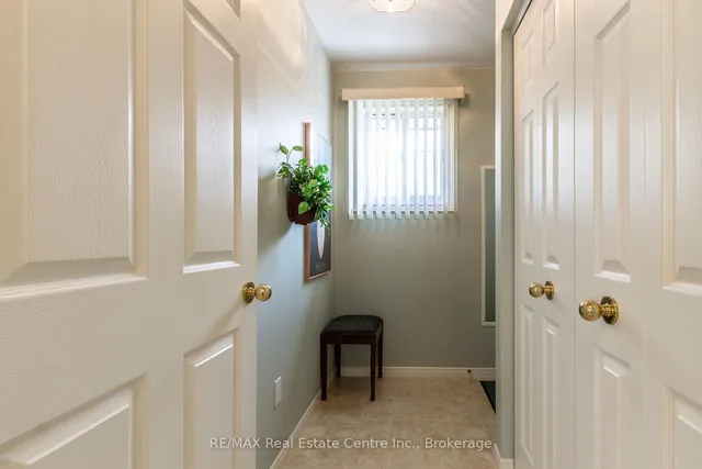 Additional image 5 of 207 Bush Clover Cres