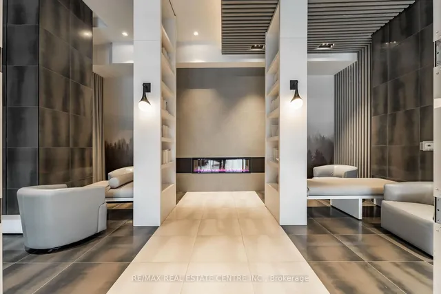 Additional image 35 of 2481 Taunton Rd Unit 461