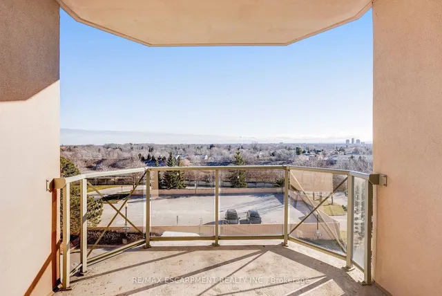 Additional image 19 of 2075 AMHERST HEIGHTS Dr Unit 402