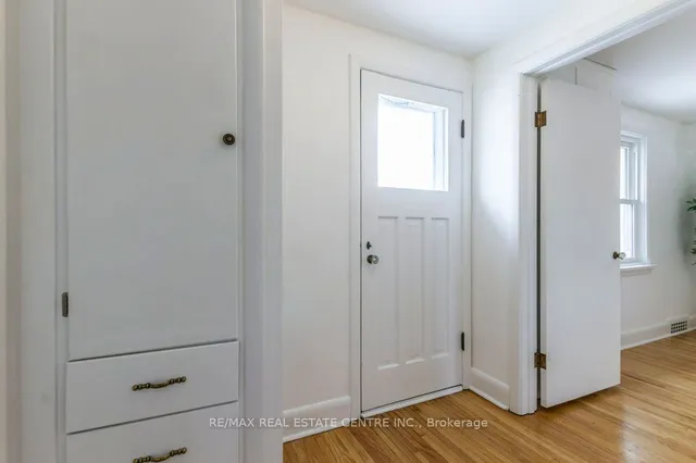 Additional image 22 of 12 Mckenzie Ave