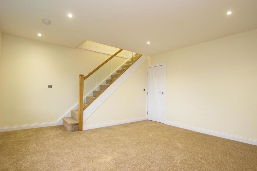 Additional image 12 of 'Rosedean' Sunnyhurst Lane
