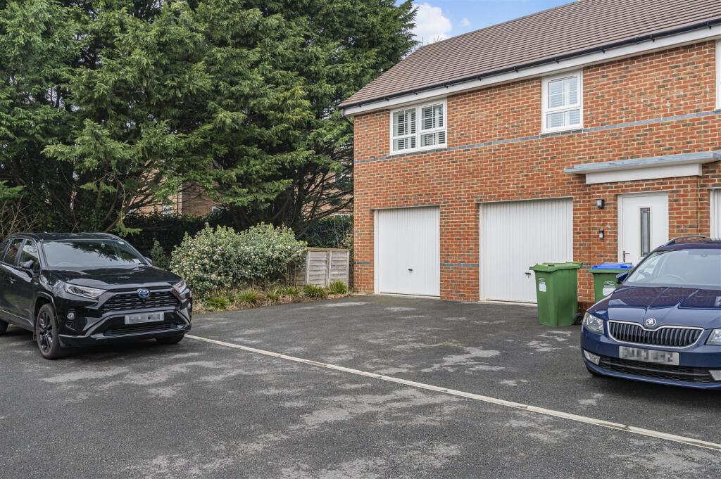 Additional image 21 of Skylark Avenue, Peacehaven